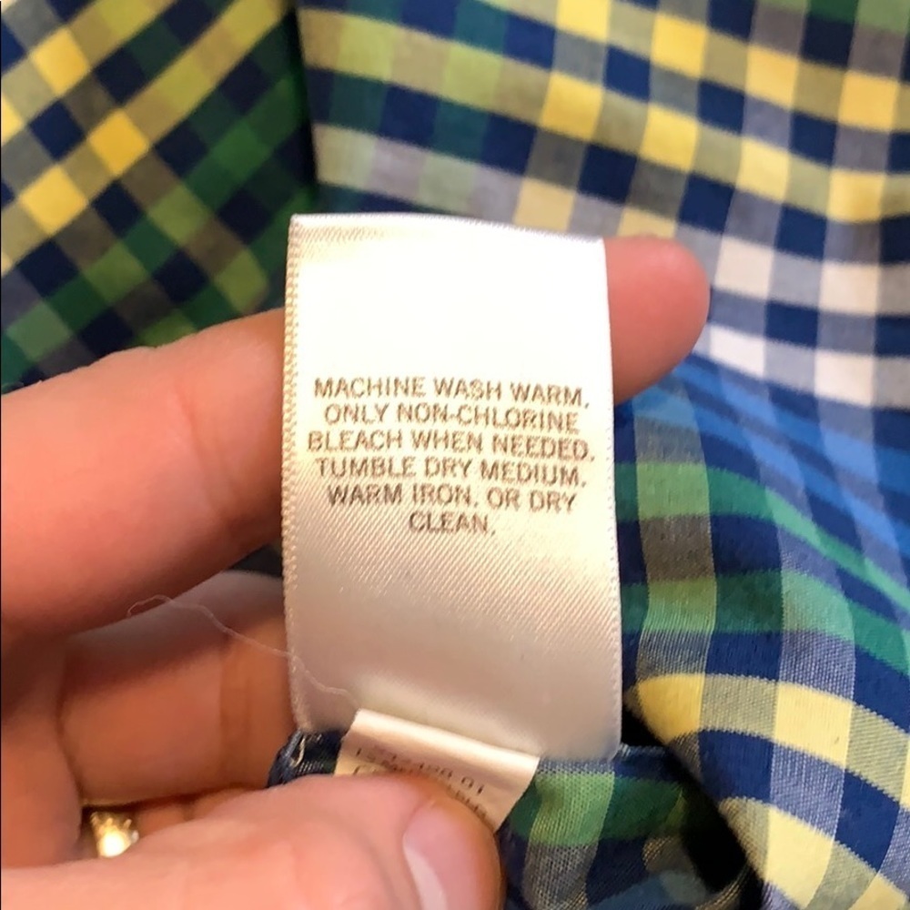Banana Republic Men’s Soft Wash Button Down - Picture 5 of 6